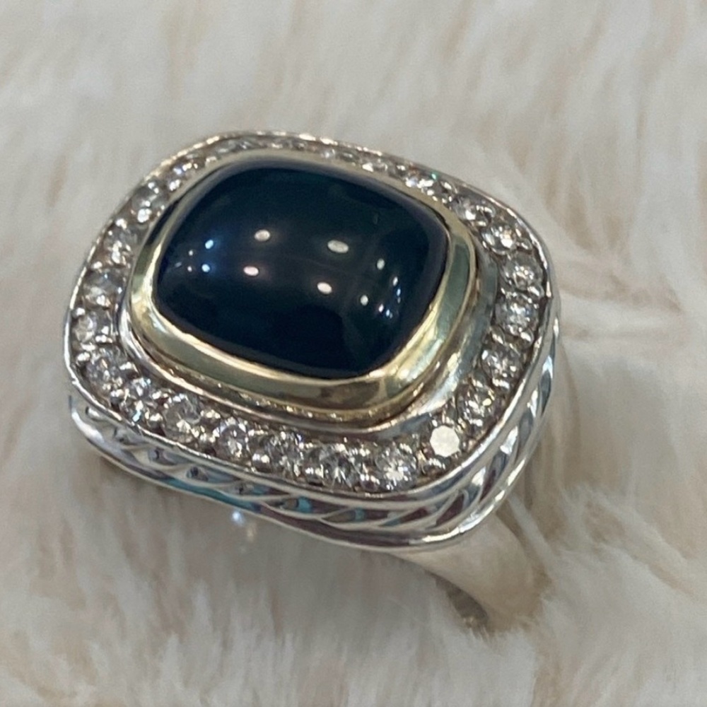 David Yurman Diamond & Black Onyx cabochon 18k SS gorgeous size 8